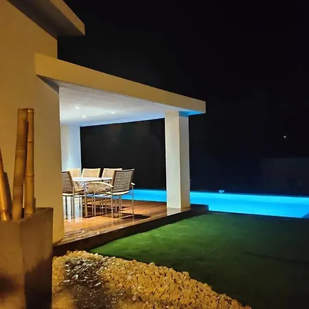 Confort Avec Piscine *